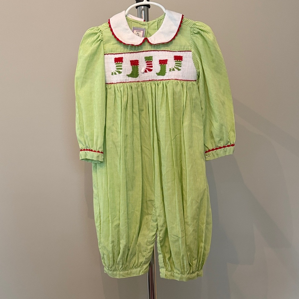 Green Kids Outfit with Stocking Design
